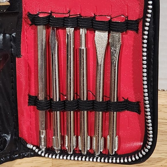 PC World 15 Piece Socket & Ratchet Mini Ratchet Wrench 6 pcs Bits 8 pcs Socket - Picture 4 of 6